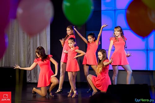 танцы для девочек в нашей школе танцев